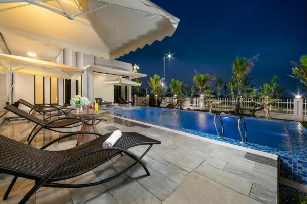 Tuan chau Kingly Villa