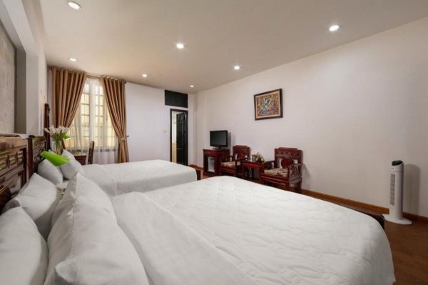 Little Diamond Hotel