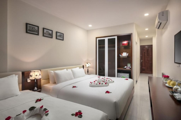 Dream Central Hotel