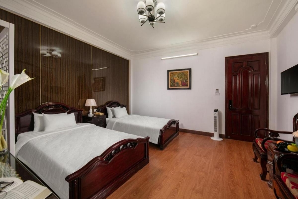 Little Diamond Hotel