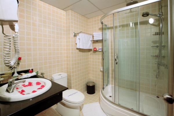 Hanoi House Hostel & Travel