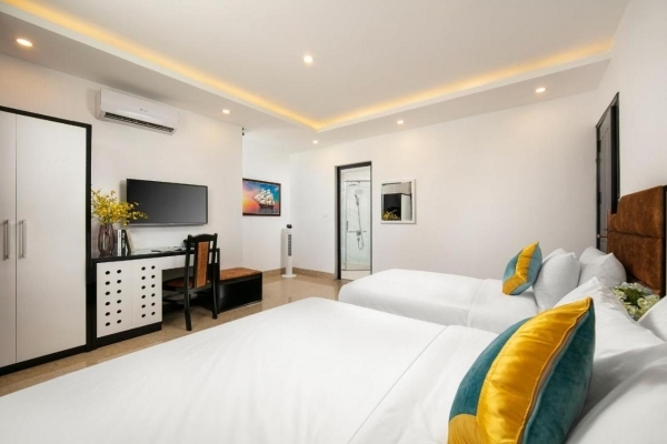 Tuan chau Kingly Villa