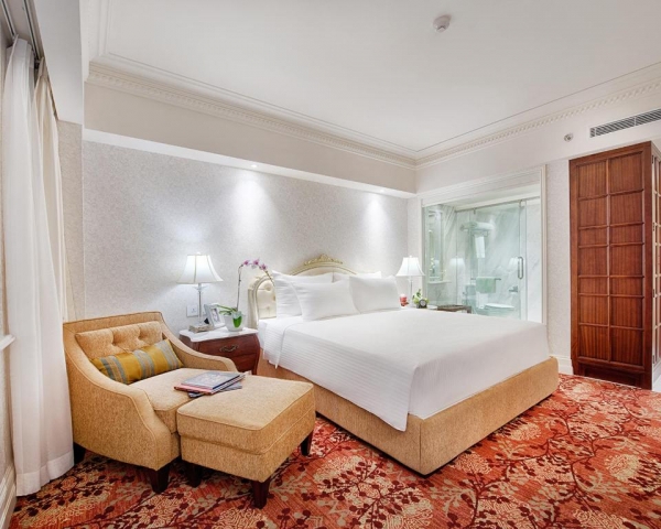 Apricot Hotel