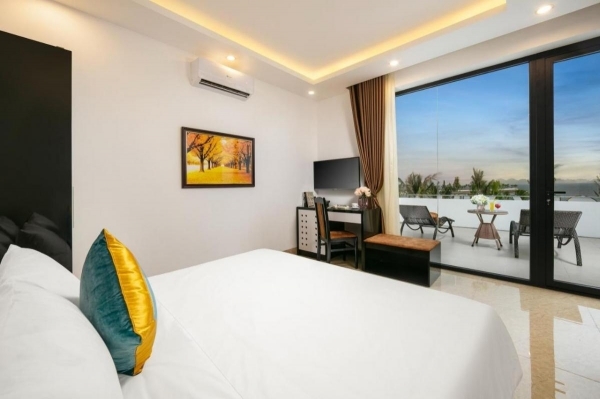 Tuan chau Kingly Villa