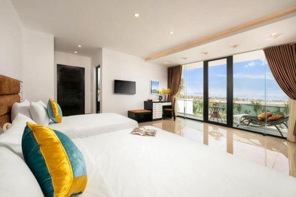 Tuan chau Kingly Villa