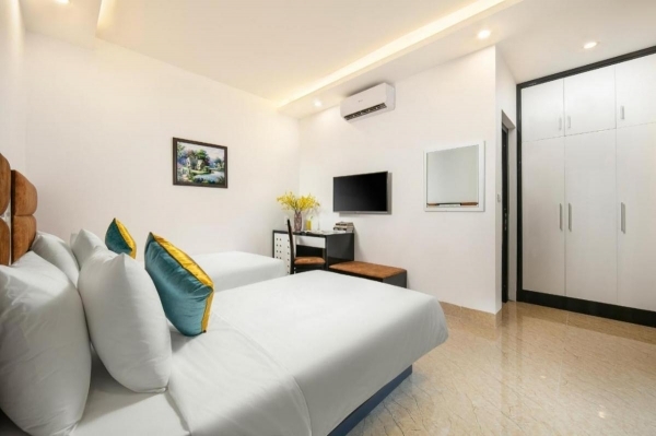 Tuan chau Kingly Villa