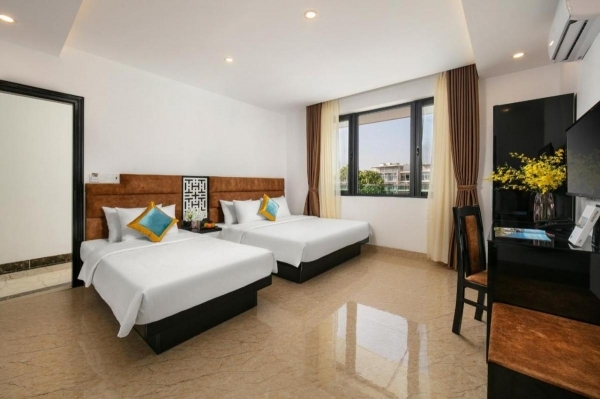 Tuan chau Kingly Villa