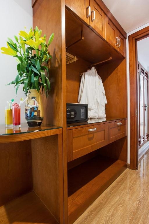 Hanoi Golden Holiday Hotel