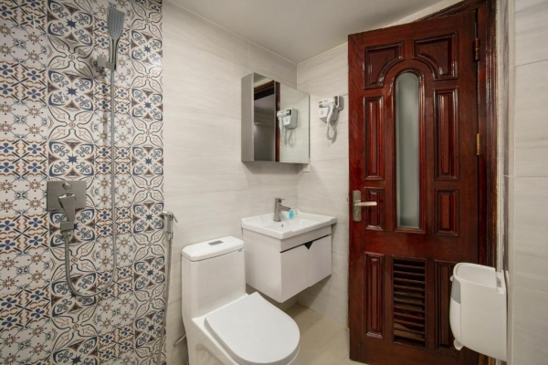 Little Hanoi Hotel