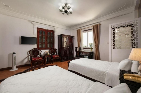 Little Diamond Hotel